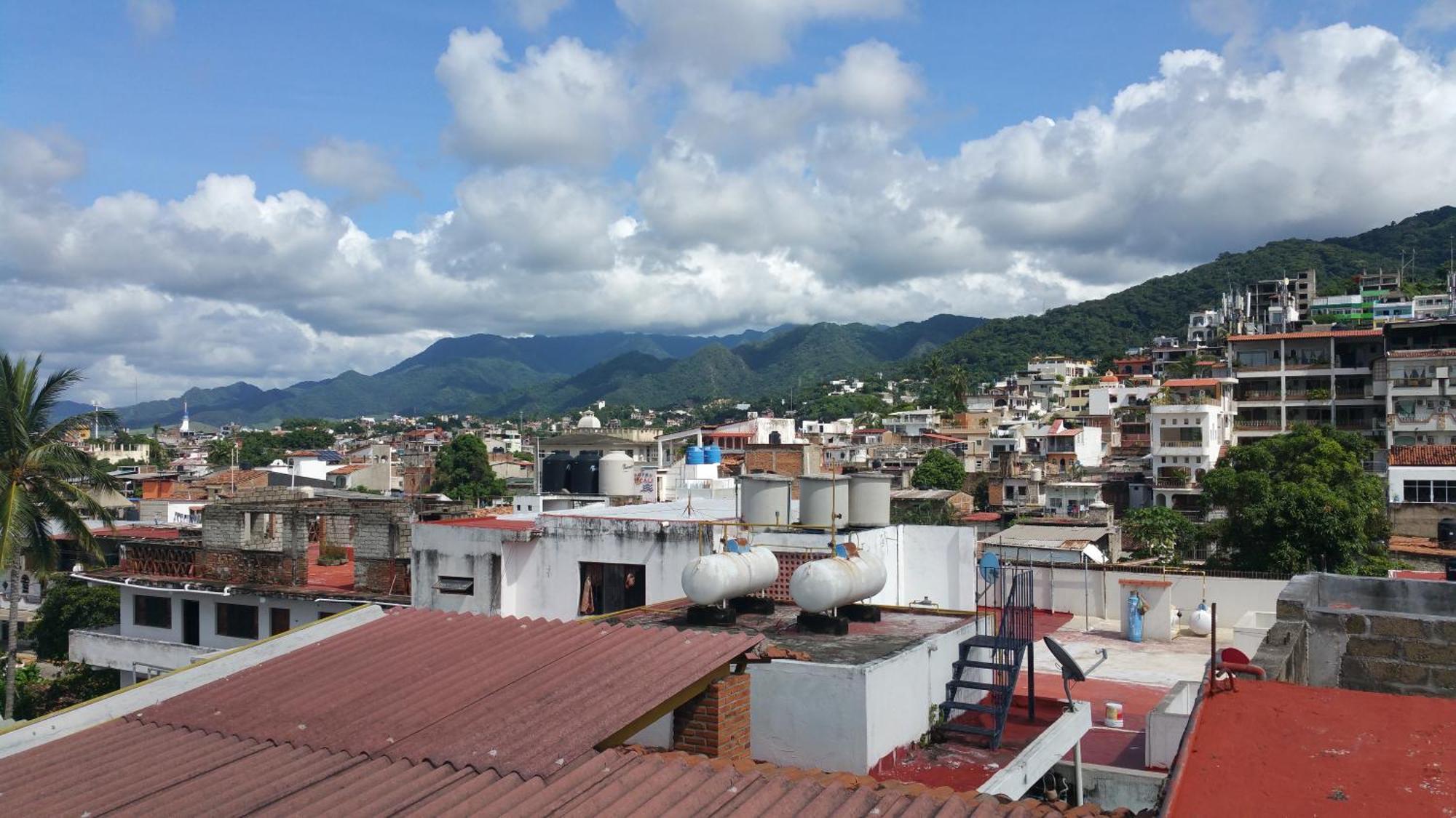 Hostal Enjoy Vallarta 19 プエルトバラータ エクステリア 写真